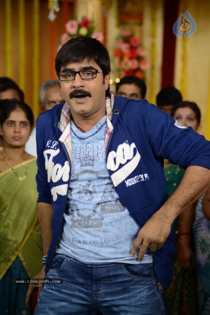 Malligadu Marriage Bureau Stills n Walls - 49 / 152 photos