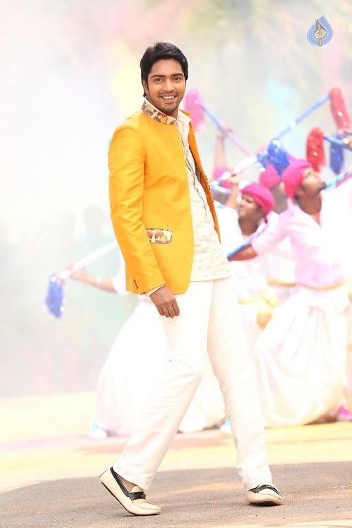 Mama Manchu Alludu Kanchu Photos - 1 / 2 photos