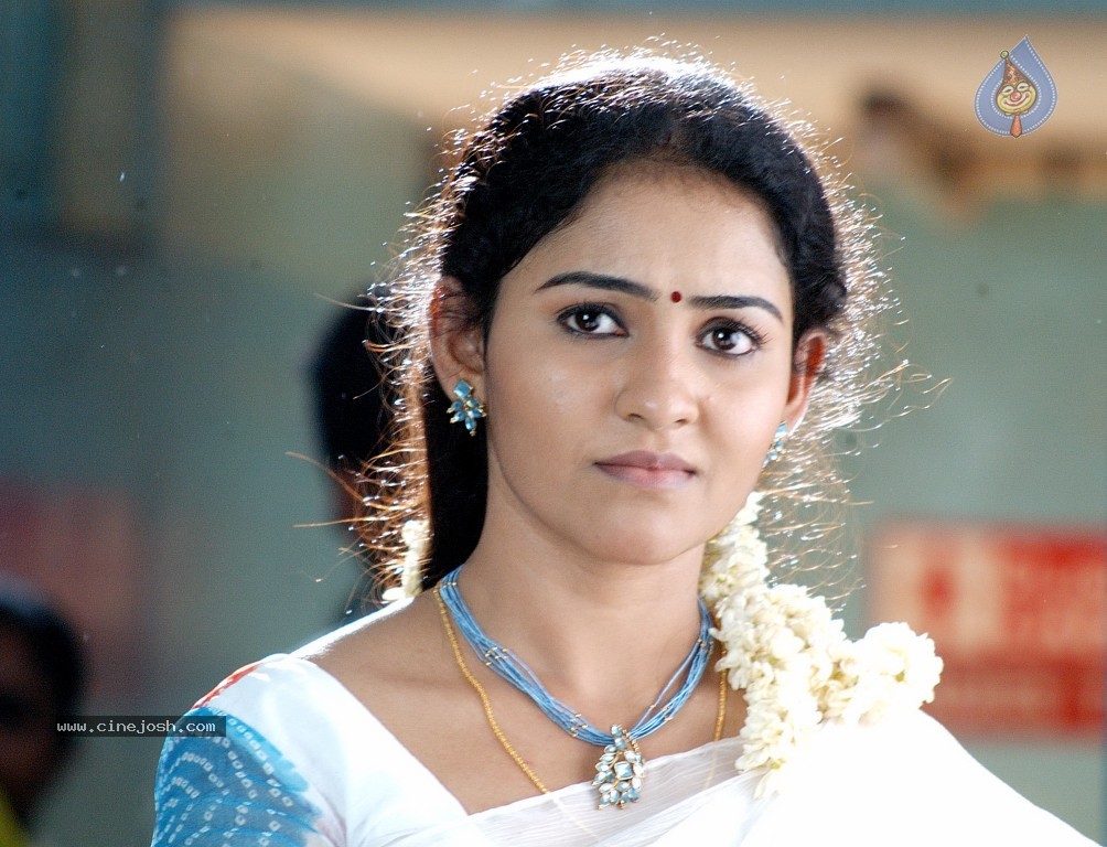 Mamatha 100 Percent Prema Movie New Stills - 11 / 18 photos