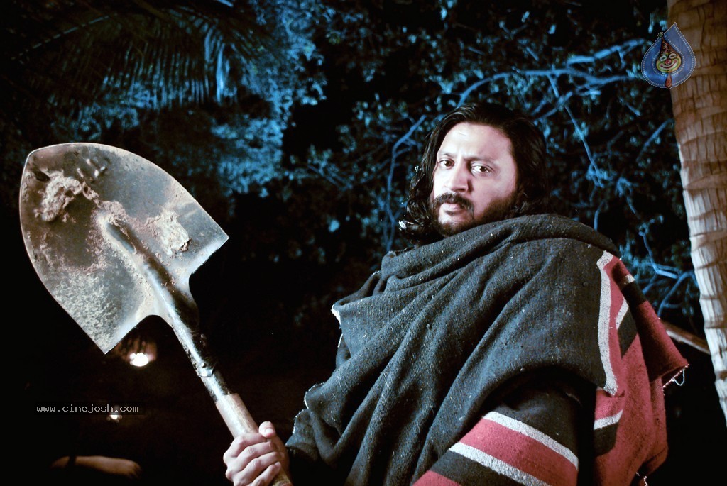 Mambattiyan Tamil Movie Stills - 7 / 33 photos