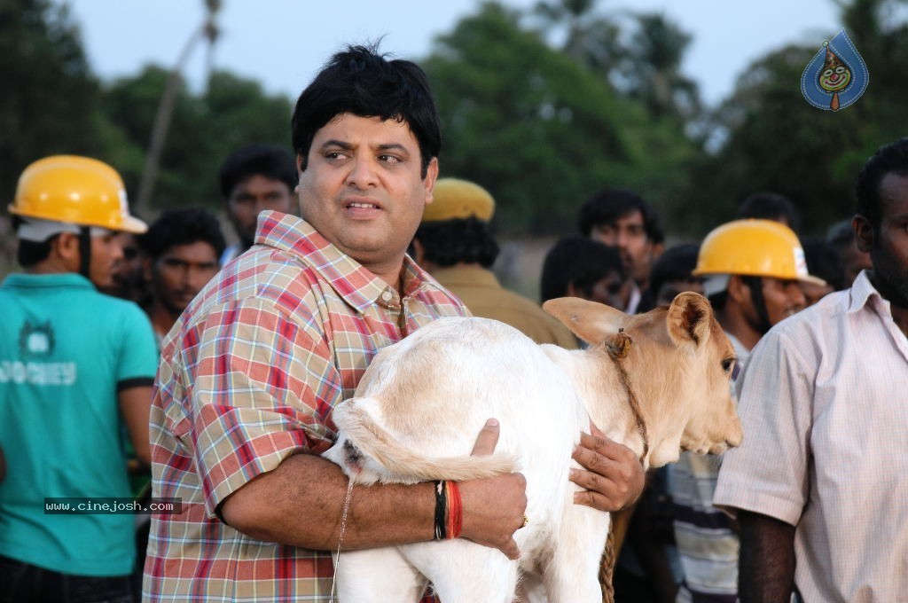 Mana Kurralle Movie Stills n Walls - 49 / 49 photos