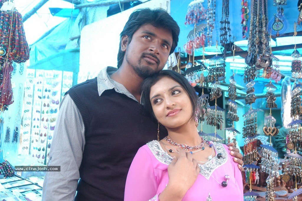 Manam Kothi Paravai Tamil Movie Gallery - 47 / 68 photos