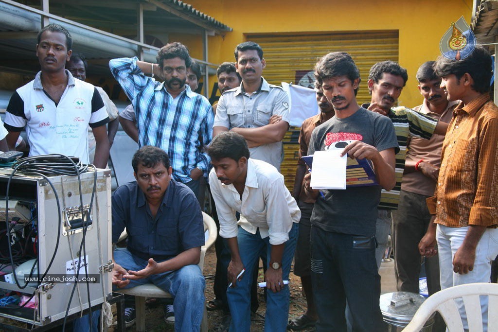 Manam Kothi Paravai Tamil Movie Stills - 29 / 66 photos