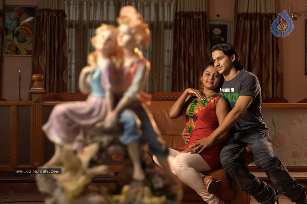 Manasa Thullipadake Movie Photos - 8 / 13 photos