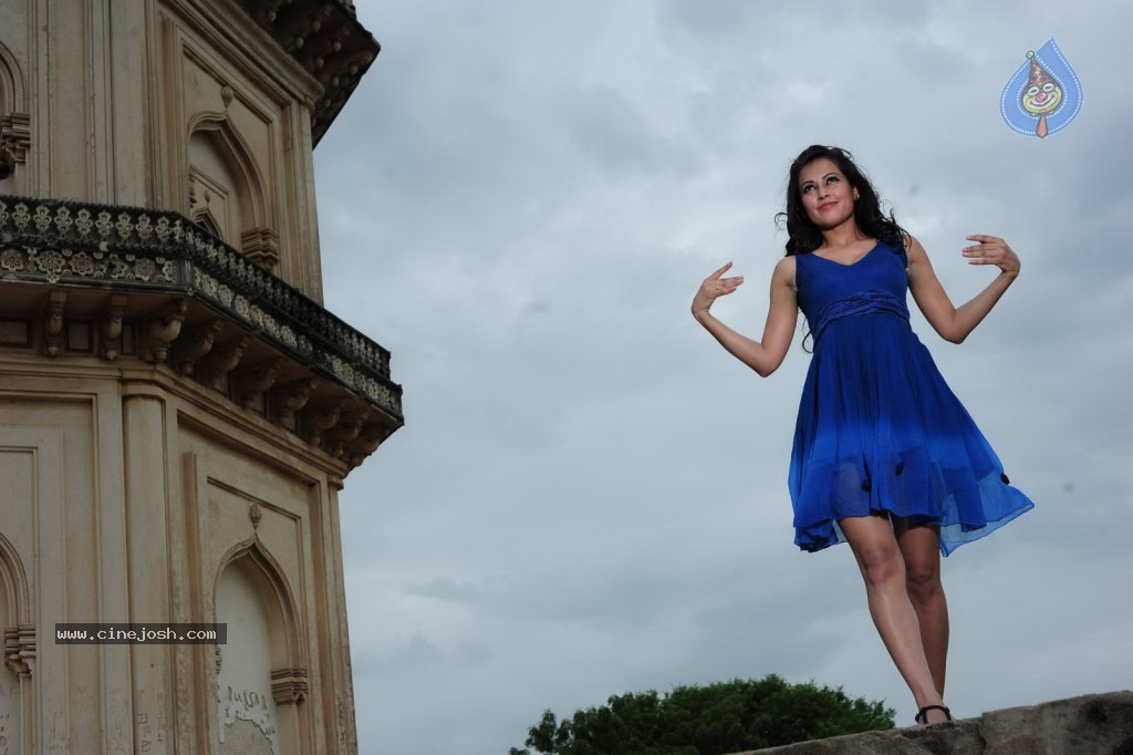 Manasunu Maya Seyake New Photos - 5 / 76 photos