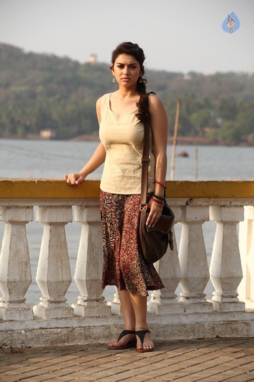 Mande Suryudu Movie Photos - 14 / 42 photos