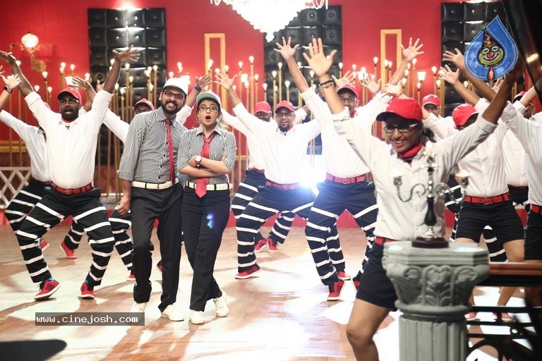 Mannar Vagera Movie Stills - 5 / 15 photos