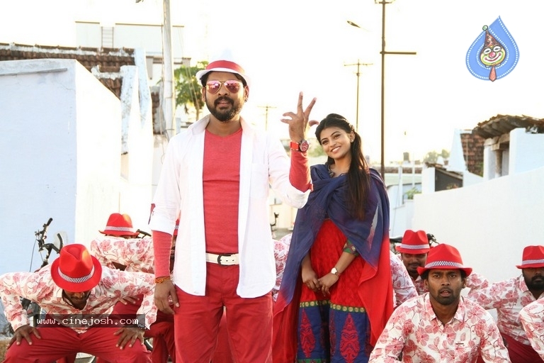 Mannar Vagera Movie Stills - 14 / 15 photos