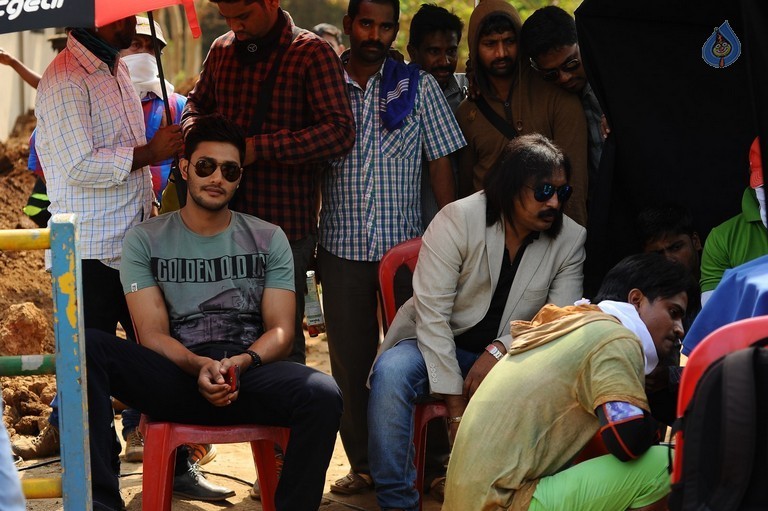 Marala Telupana Priya Movie Photos - 43 / 71 photos