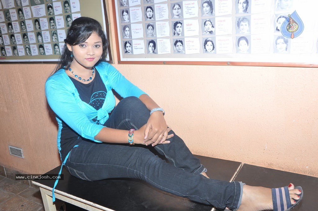 Maru Visaranai Tamil Movie Stills - 7 / 66 photos