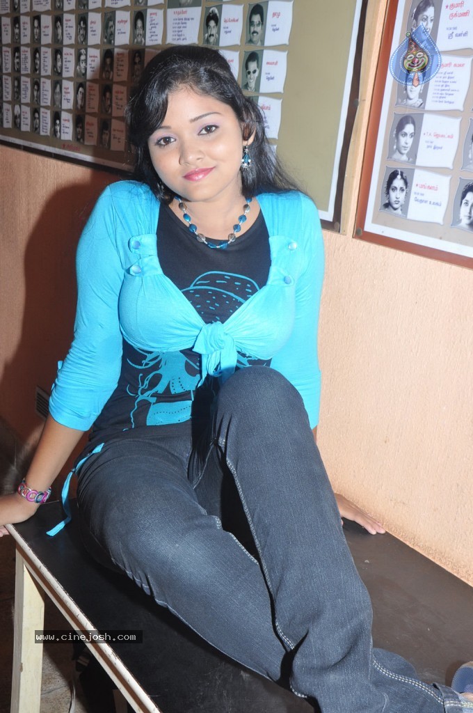 Maru Visaranai Tamil Movie Stills - 18 / 66 photos