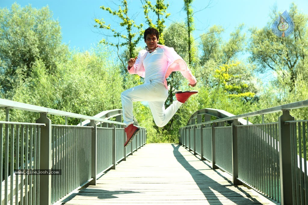 Mask Movie New Stills - 16 / 99 photos