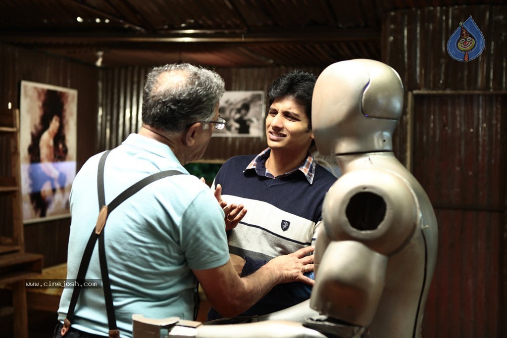 Mask Movie New Stills - 32 / 99 photos