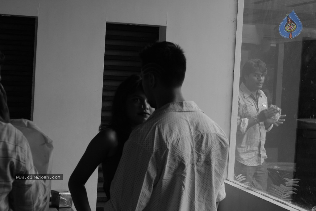 Masti Movie Latest Stills - 53 / 62 photos