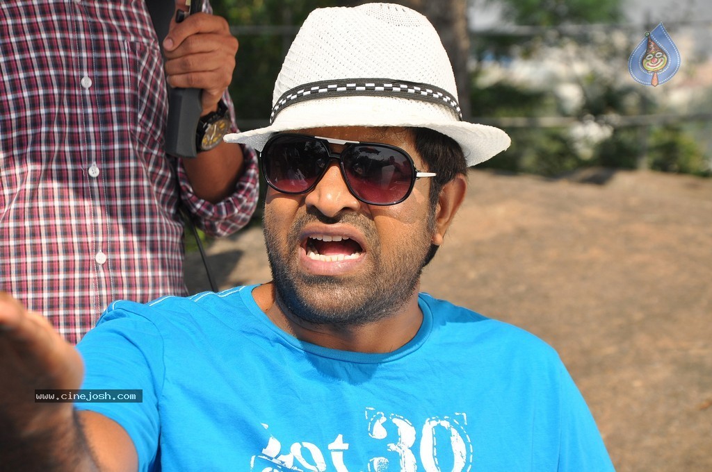 Maya Mahal Movie Photos - 10 / 25 photos