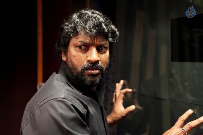 Maya Tamil Movie Photos - 10 / 13 photos