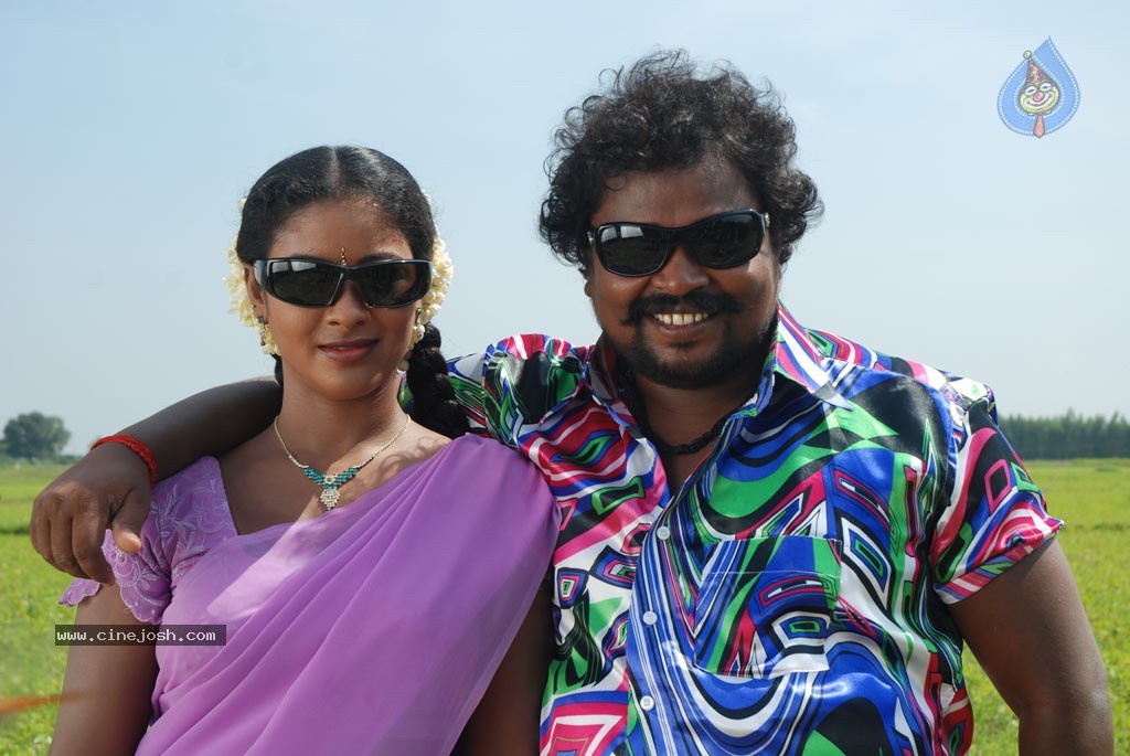 Mayavaram Tamil Movie Hot Stills - 32 / 41 photos