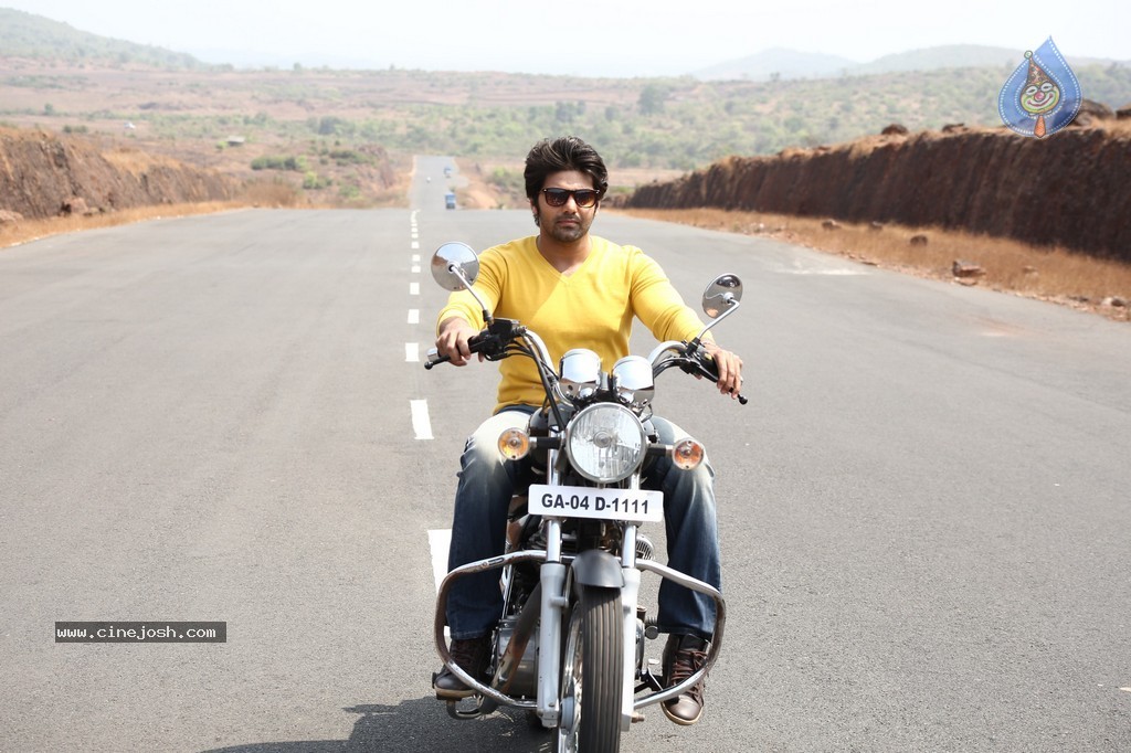 Meagaamann Tamil Movie New Stills - 1 / 44 photos