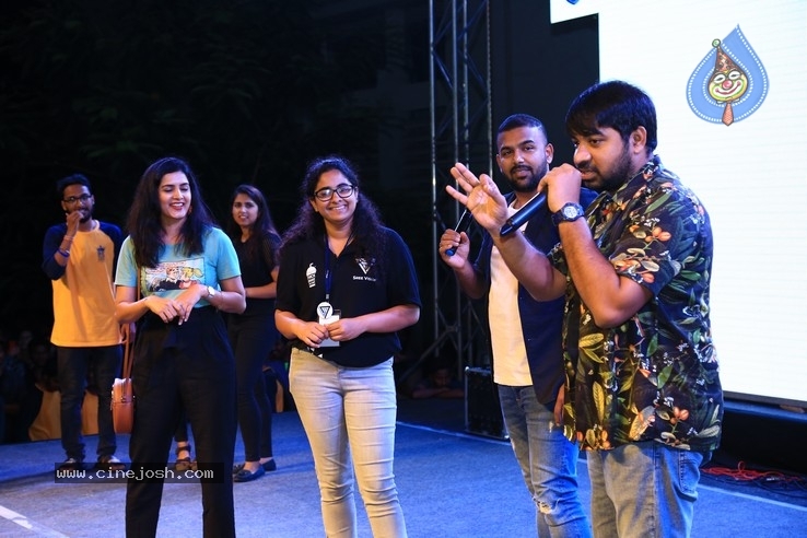 Meeku Maathrame Chepta Team at Srinidhi College - 15 / 24 photos