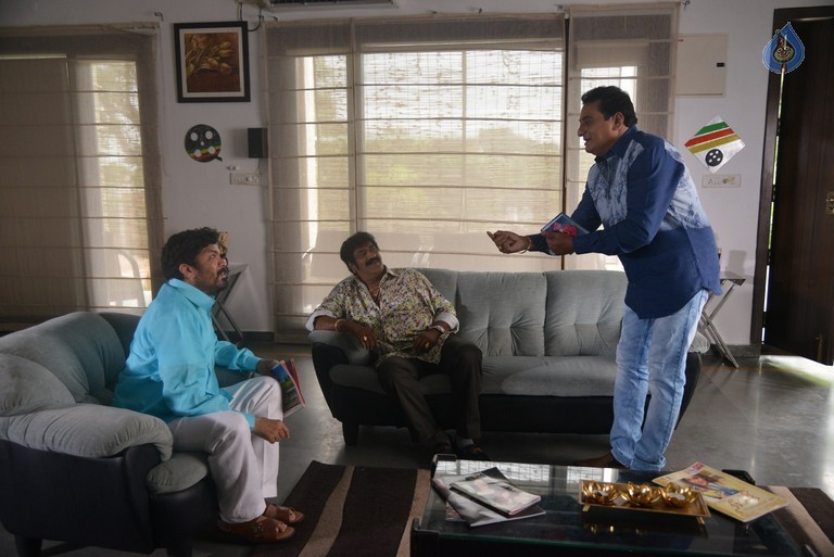 Meelo Evaru Koteswarudu Movie Photos - 3 / 17 photos