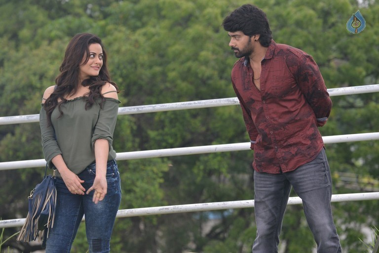 Meelo Evaru Koteswarudu Movie Photos - 16 / 17 photos