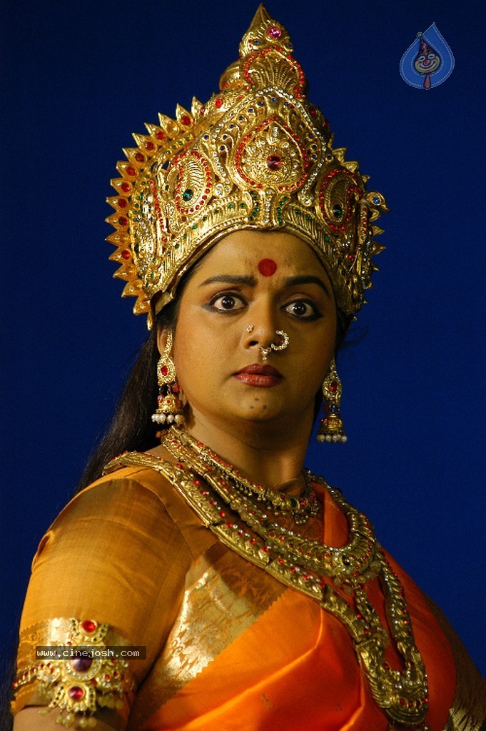 Meendum Amman Tamil Movie Stills - 2 / 28 photos