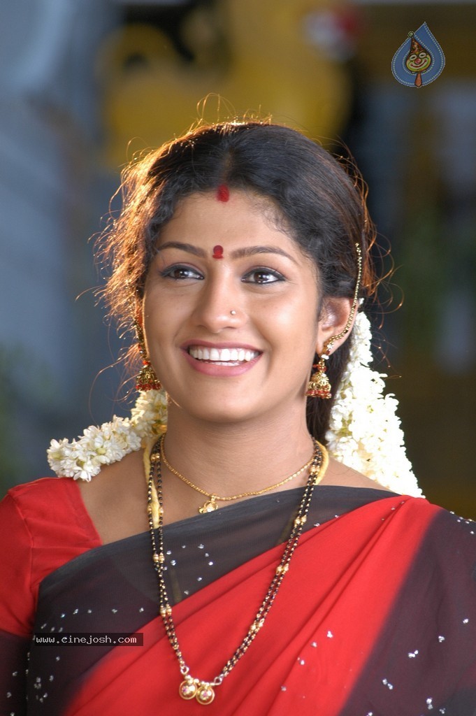 Meendum Amman Tamil Movie Stills - 15 / 28 photos