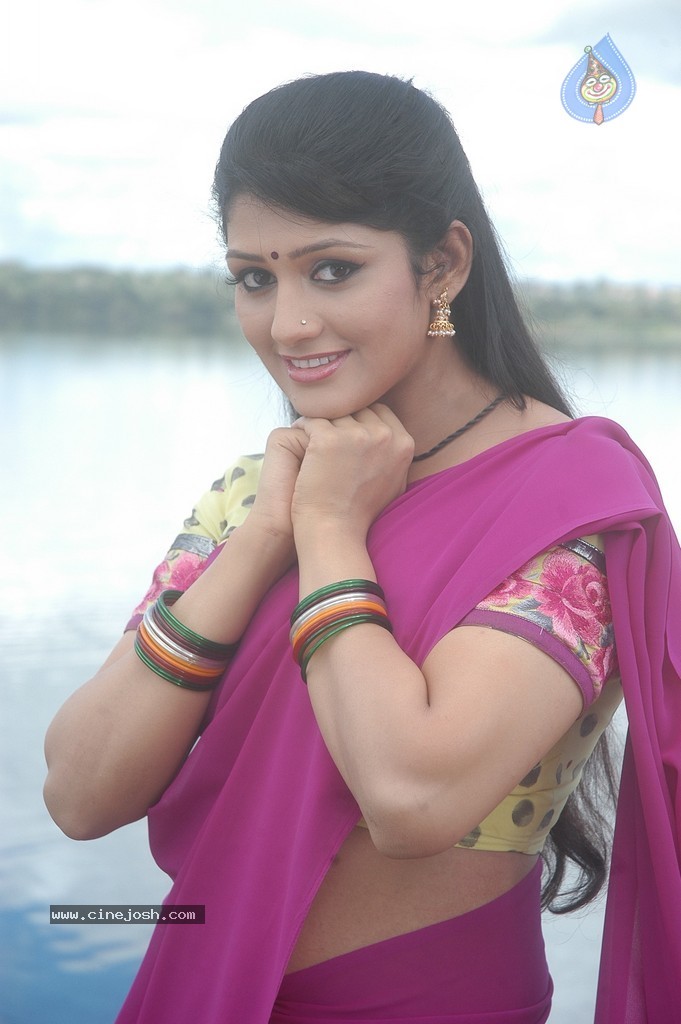 Meendum Amman Tamil Movie Stills - 21 / 28 photos