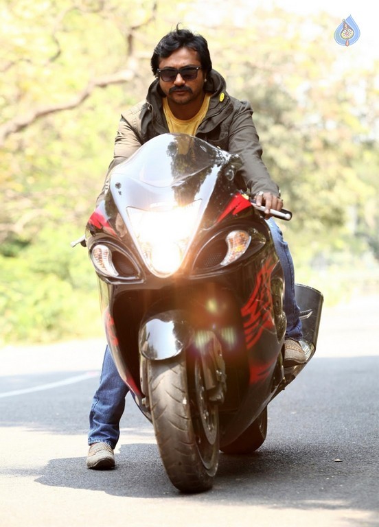 Metro Movie New Photos - 6 / 20 photos