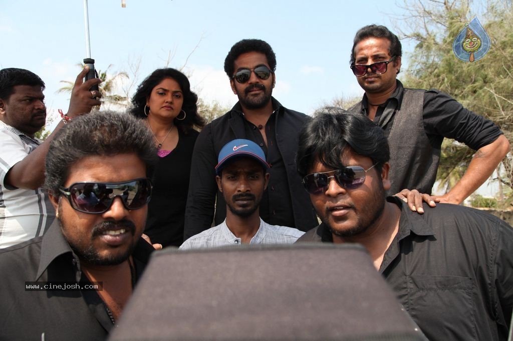 Mgr Sivaji Rajini Kamal Tamil Movie Stills - 69 / 75 photos