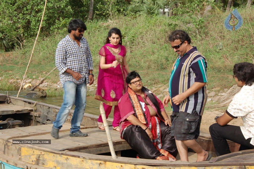 Mike Testing 143 Movie Stills - 3 / 9 photos