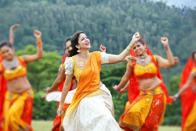 Mister Movie New Photos - 5 / 108 photos