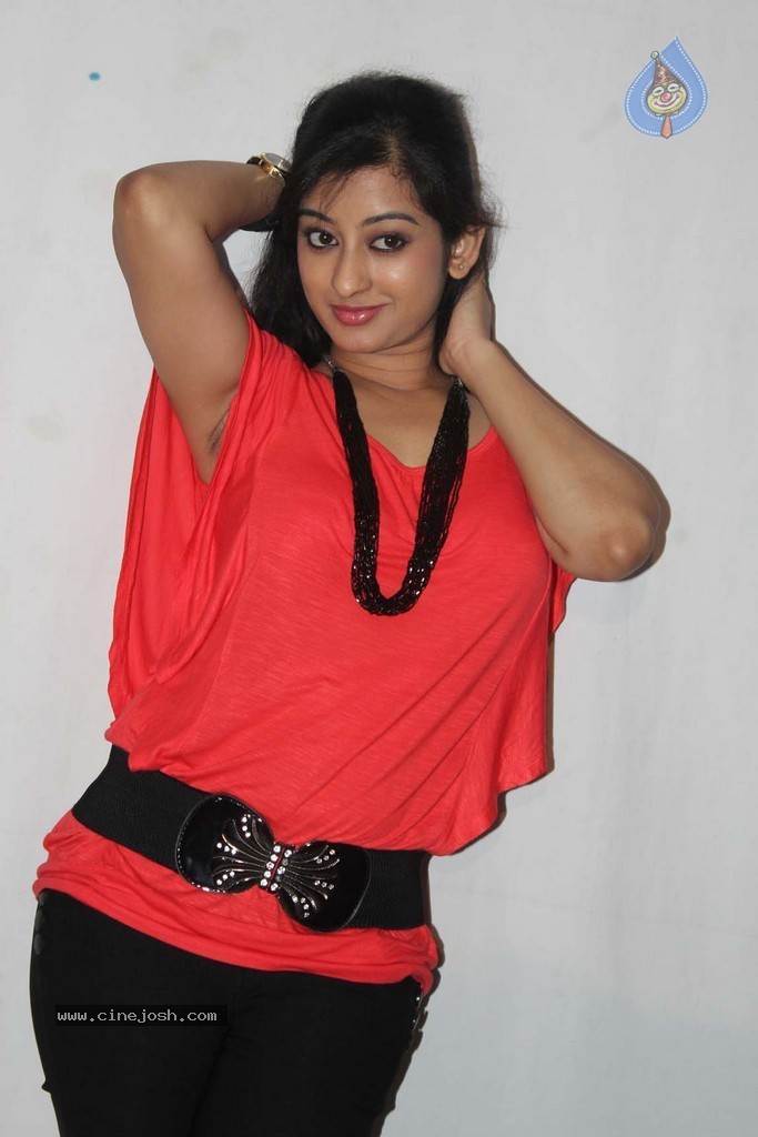 Moda Modala Maatu Chanda Film Stills - 21 / 32 photos