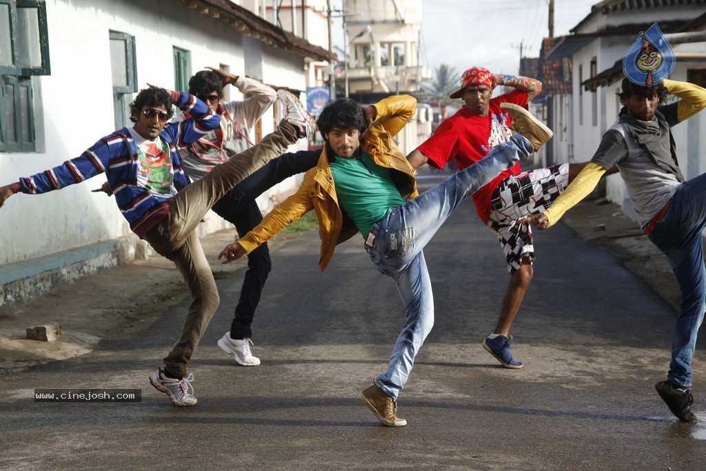 Moda Modala Maatu Chanda Film Stills - 25 / 32 photos