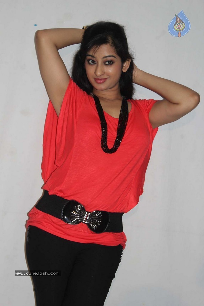 Moda Modala Maatu Chanda Film Stills - 26 / 32 photos