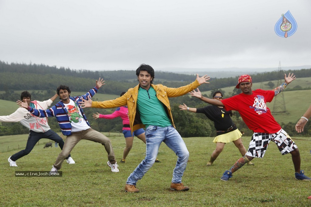 Moda Modala Maatu Chanda Film Stills - 29 / 32 photos