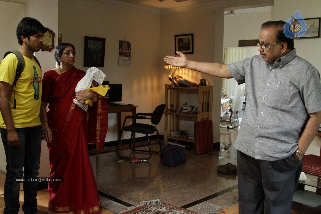 Moodu Mukkallo Cheppalante Movie Stills - 8 / 13 photos