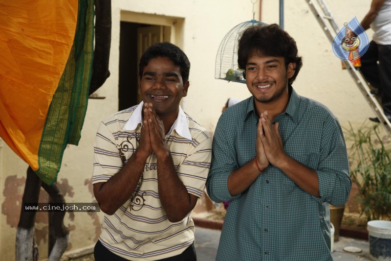 MOUNA RAGAM MOVIE STILLS - 14 / 25 photos