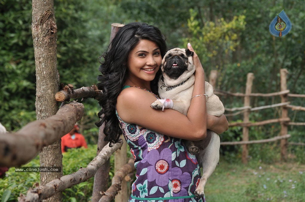 Mounamana Neram Tamil Movie Stills - 45 / 66 photos
