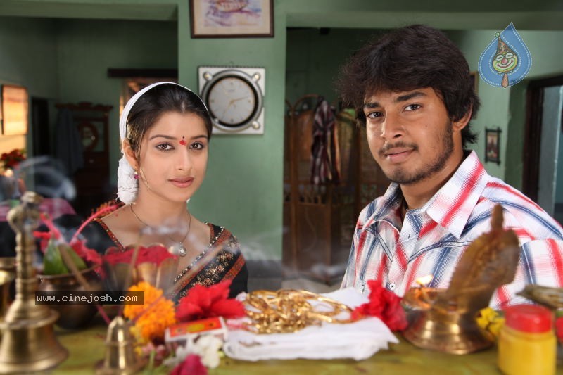 Mounaragam Movie Stills - 14 / 15 photos