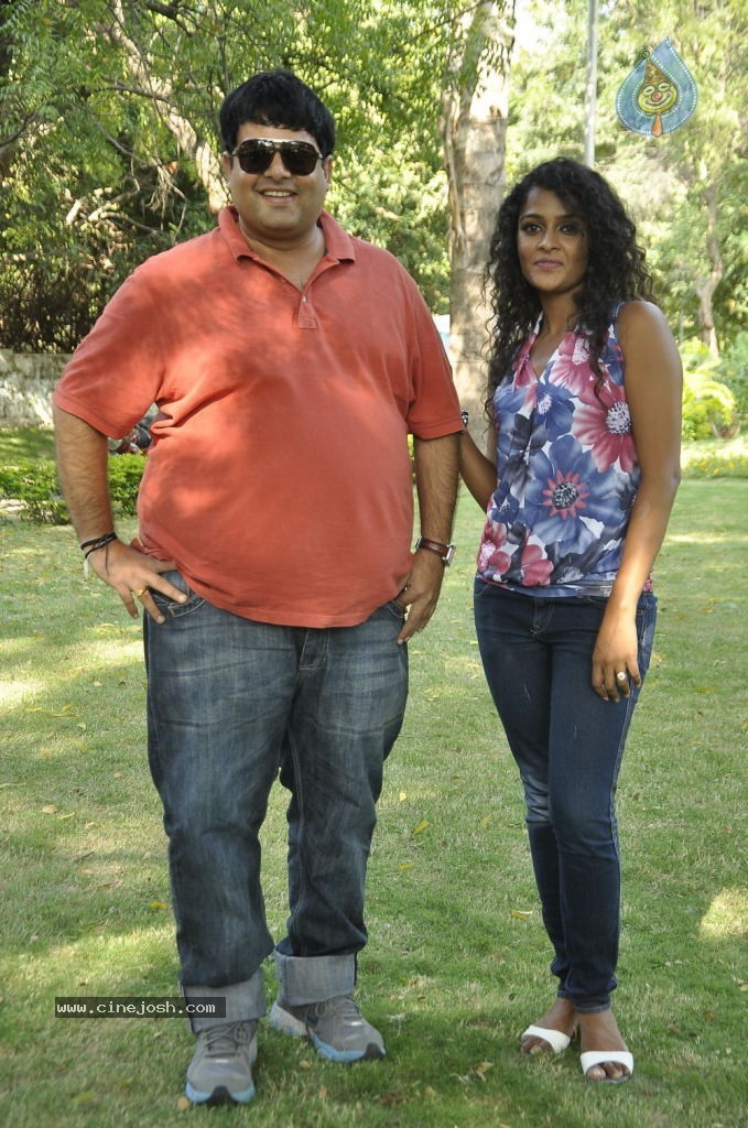 Mr. Manmadha Movie New Stills - 13 / 33 photos