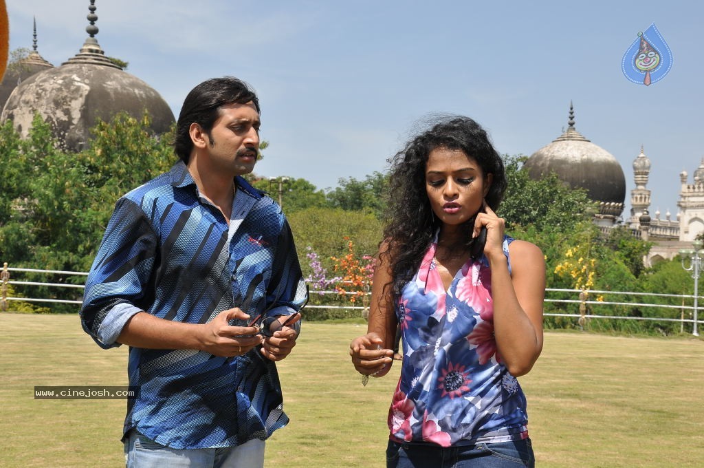 Mr. Manmadha Movie New Stills - 11 / 65 photos