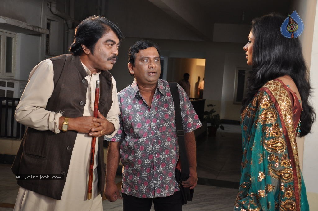Mr. Manmadha Movie New Stills - 49 / 65 photos