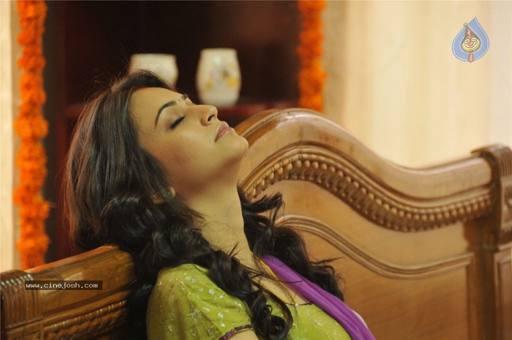 Mr. Nokia Movie Hot Stills - 85 / 89 photos