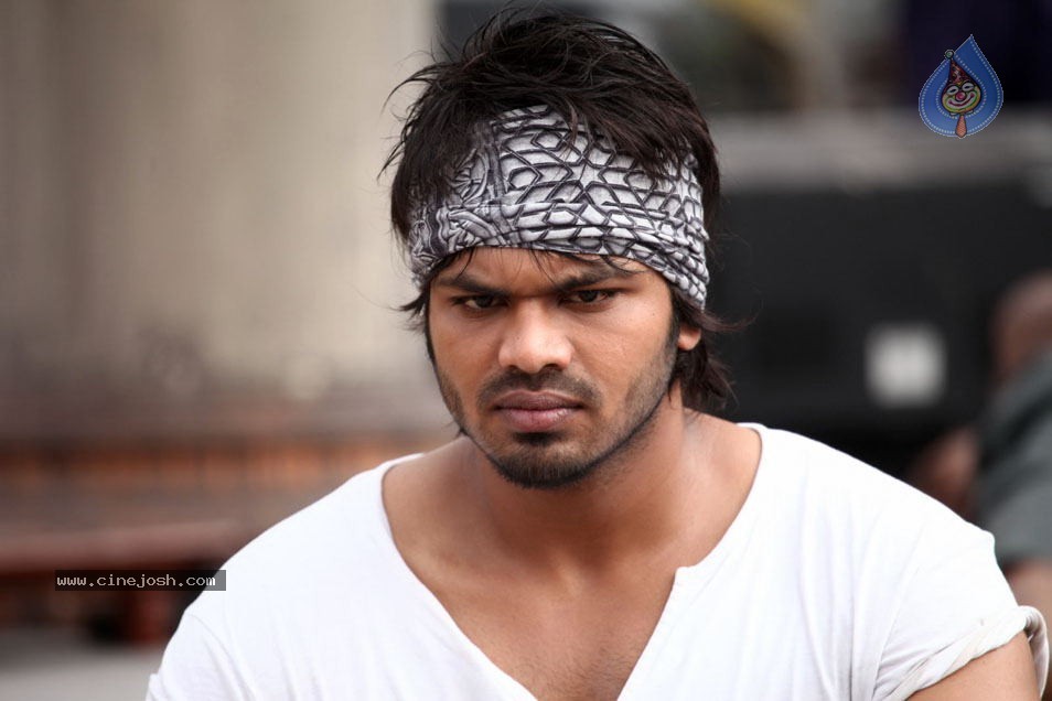 Mr. Nokia Movie New Stills - 23 / 29 photos