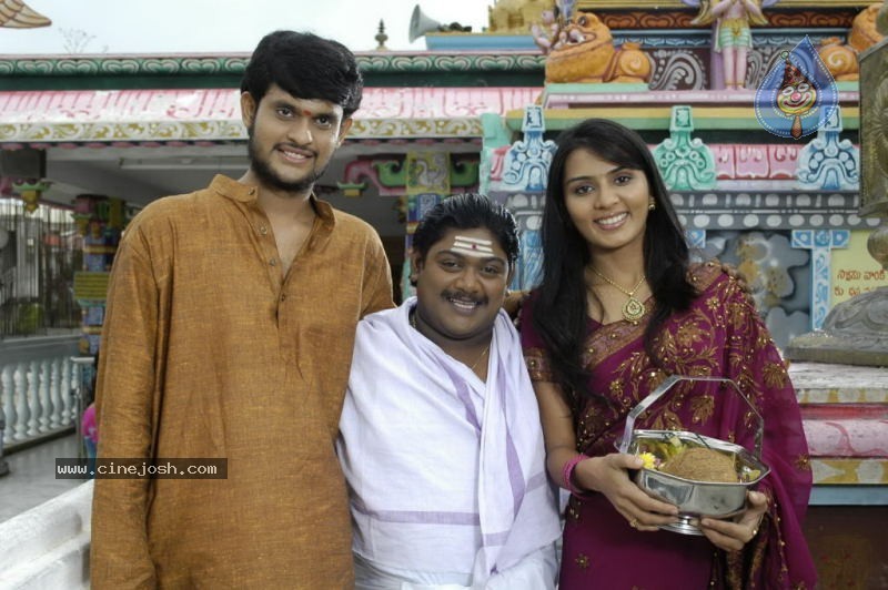 Mr.Lavangam Movie Stills - 27 / 42 photos