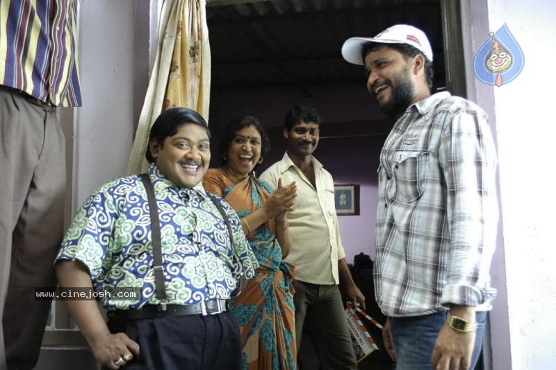 Mr.Lavangam Movie Stills - 31 / 42 photos