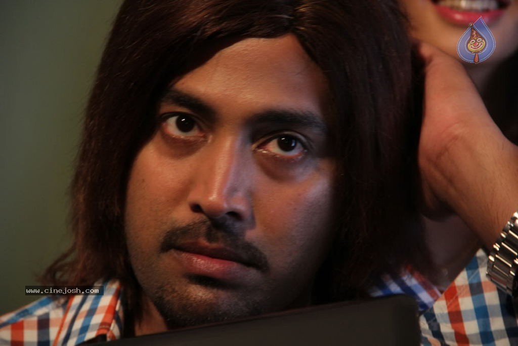 Mr.Rajesh Movie Stills - 15 / 34 photos