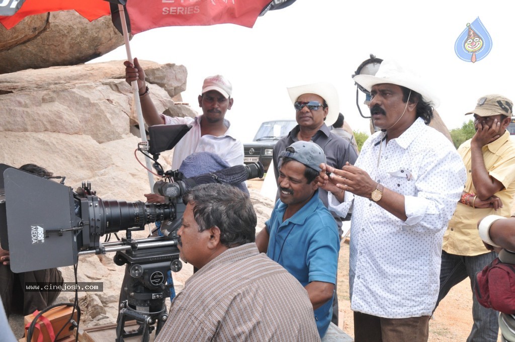 Mr Rascal Movie Latest Stills - 35 / 61 photos