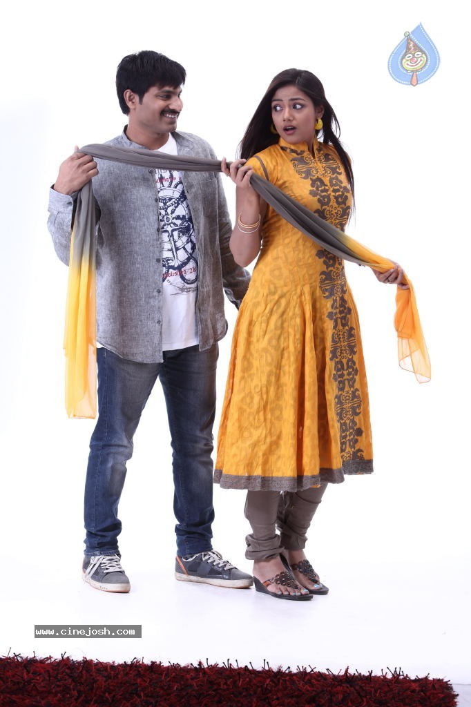 Mudduga Movie New Stills - 37 / 37 photos